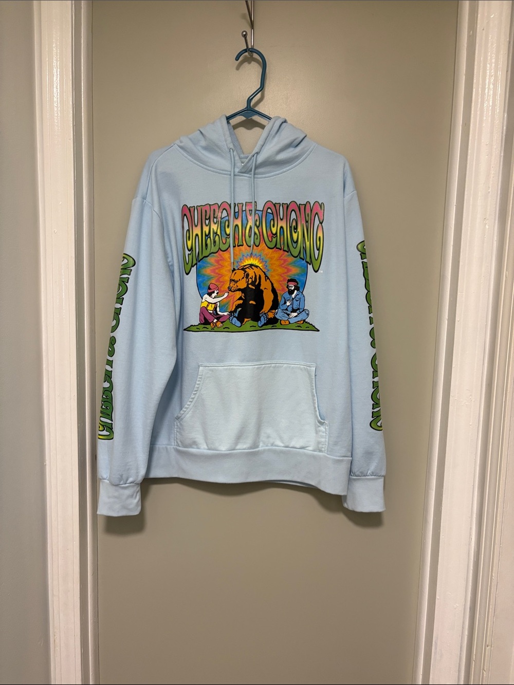 Cheech & Chong hoodie. Size L
